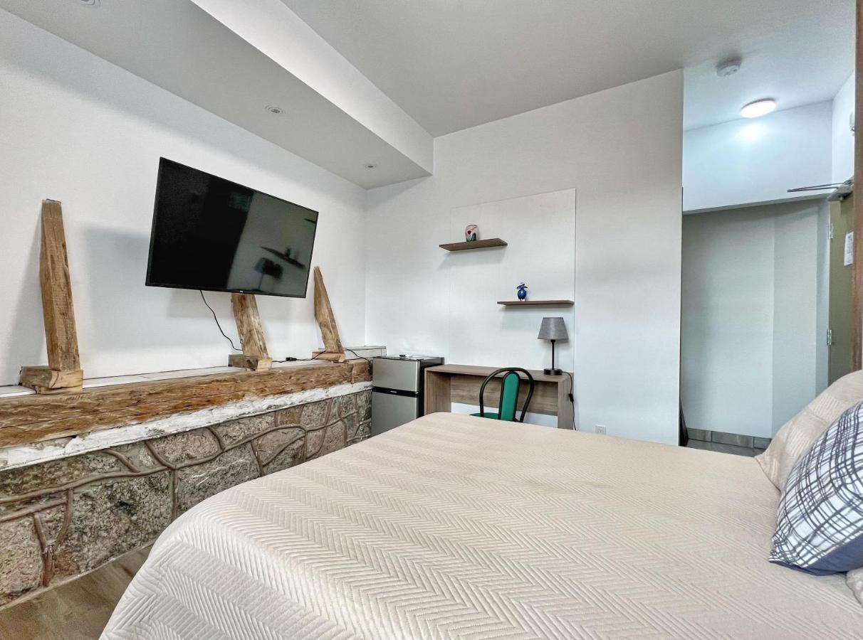 Le St-alexis Hotel *
